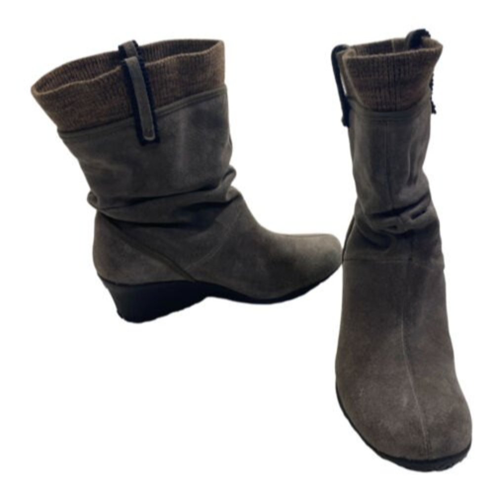 Merrell Womens 7.5 Slouchy Boot Lily Gray Suede Wedge Heel Vibram Sole
